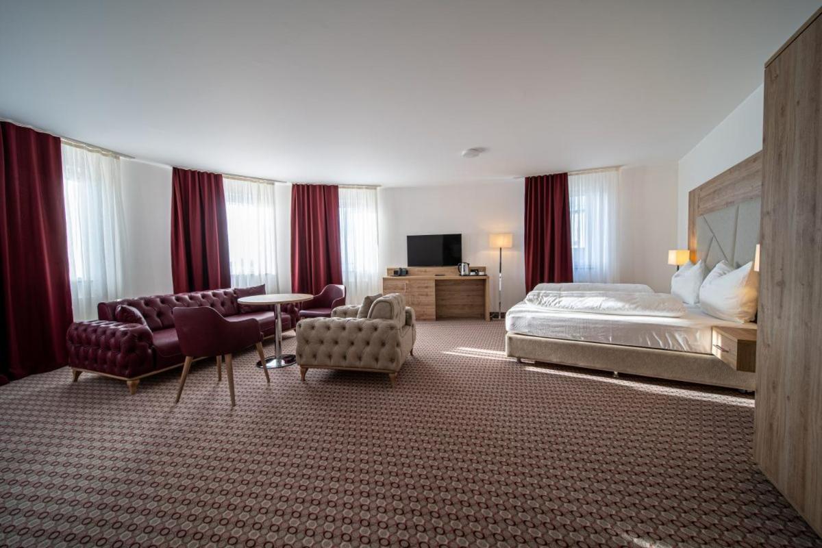 Ee Hotel Кассель Экстерьер фото